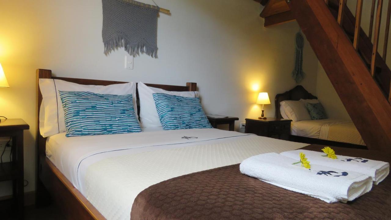 Ecohotel Bordones Isnos Екстериор снимка