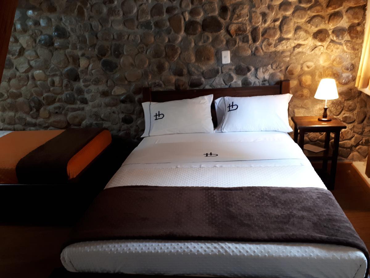 Ecohotel Bordones Isnos Екстериор снимка
